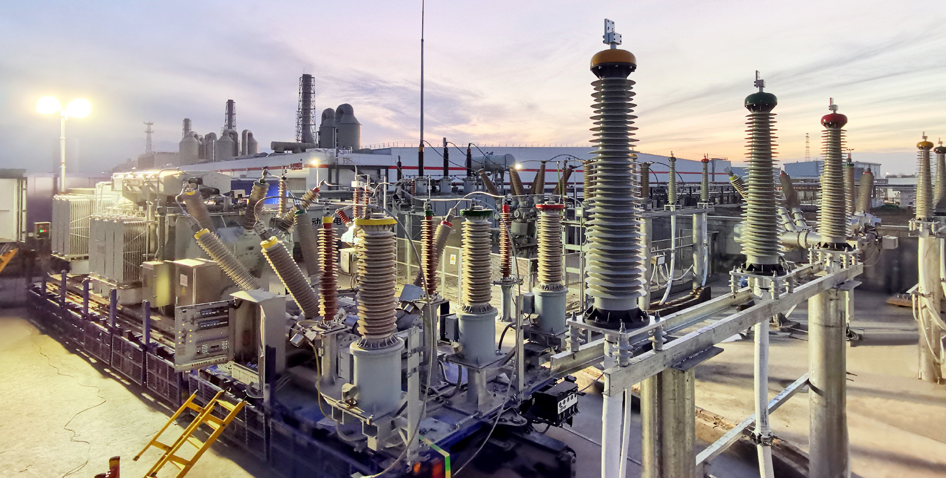 集团官网- solution-头图Mobile High-.jpg