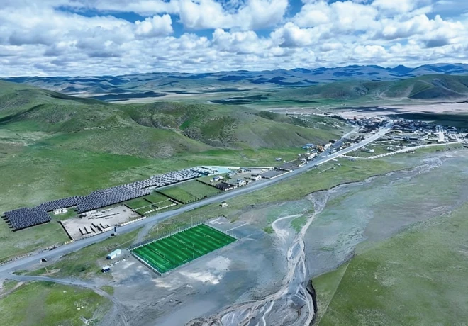 Groupe diesel et équipements de distribution 10 kV du micro-réseau de Qumahe